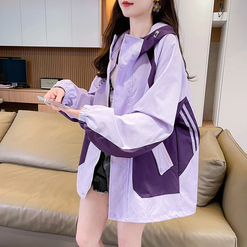 洋气连帽冲锋衣少女春秋2025新款初中高中学生运动工装风衣外套潮