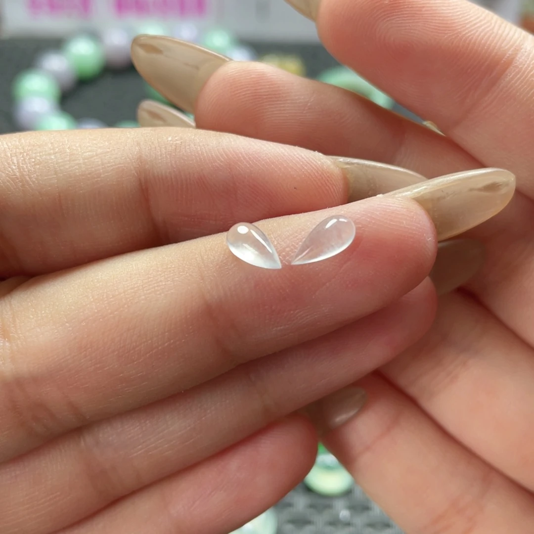 翡翠挂件未镶嵌   翡翠