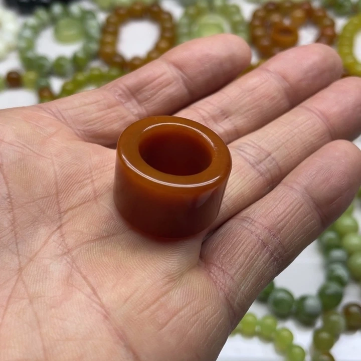 蛇纹石玉班指未镶嵌