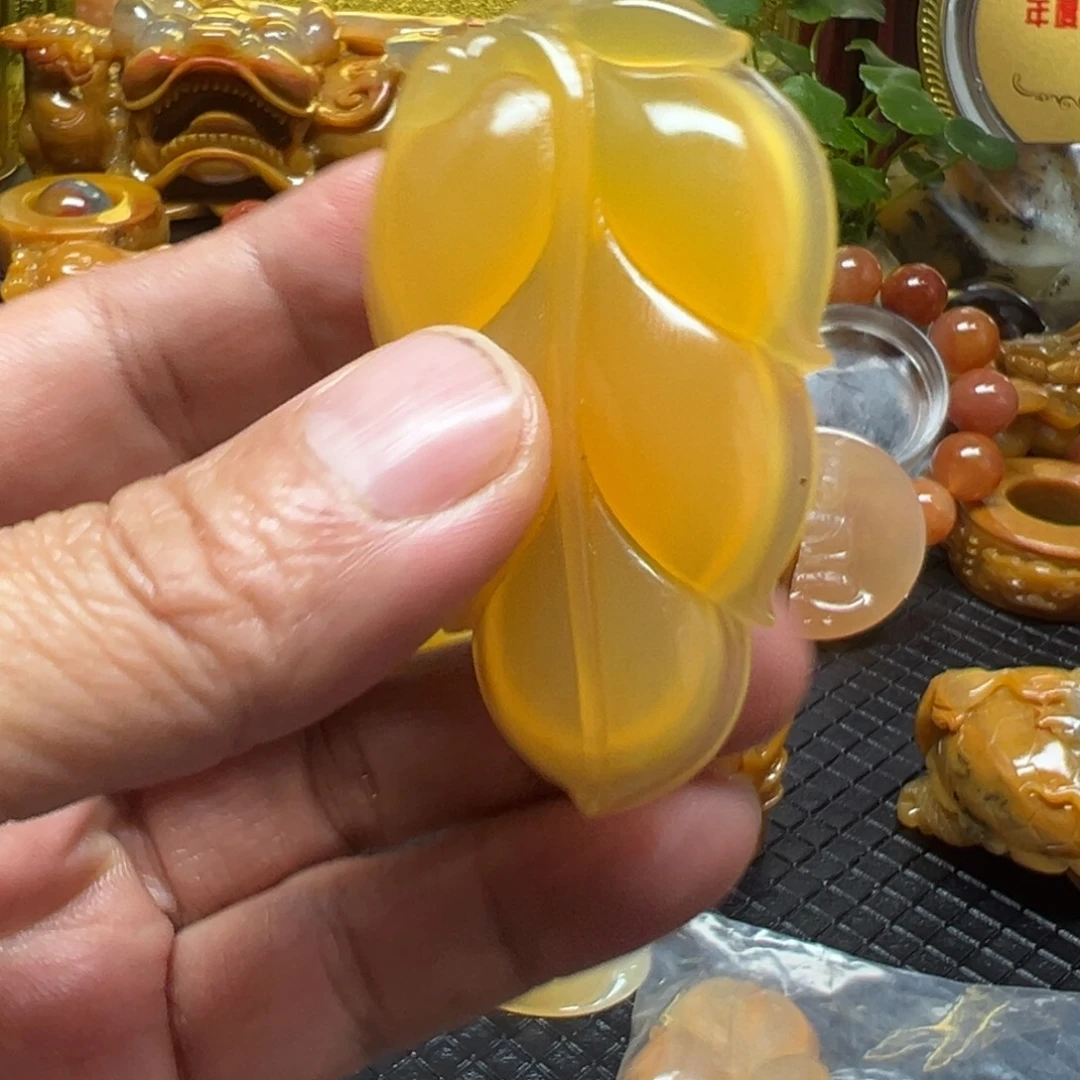 石英质玉未镶嵌颈饰