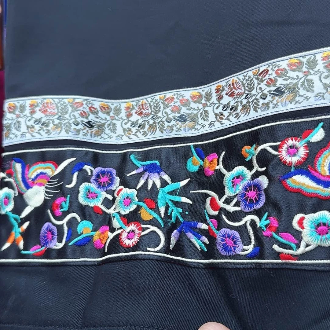 掌***心湘西苗族刺绣刺绣