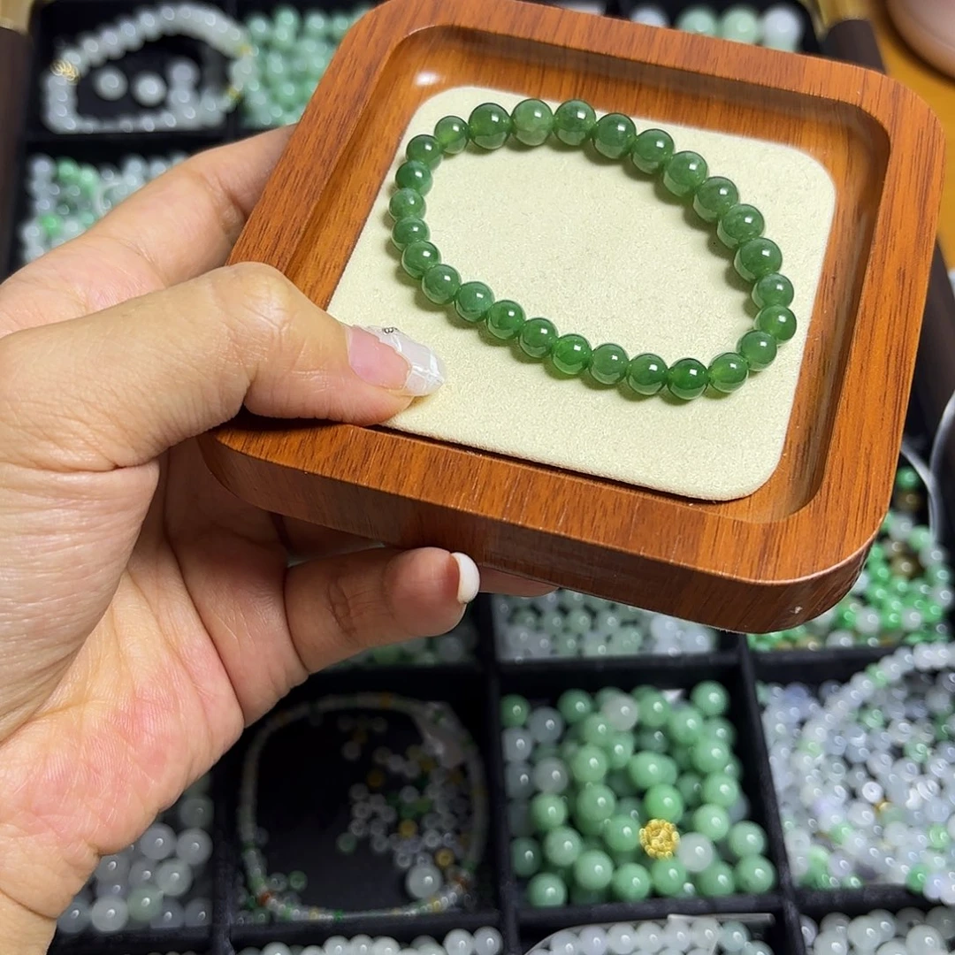 翡翠散珠菠菜绿珠串