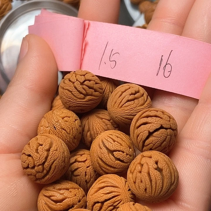 吊坠桃核陕西秦岭山桃核