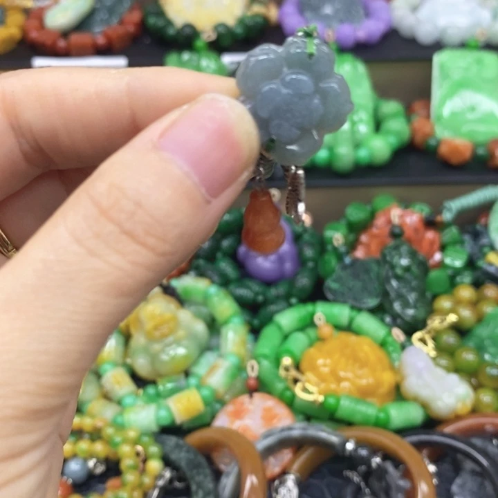 翡翠未镶嵌耳饰戒指41