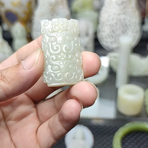 和田玉未镶嵌挂件