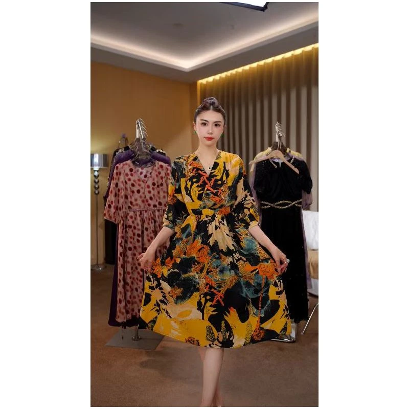 2024夏季新款复古气质高级碎花收腰系带显瘦雪纺V领连衣裙女L801