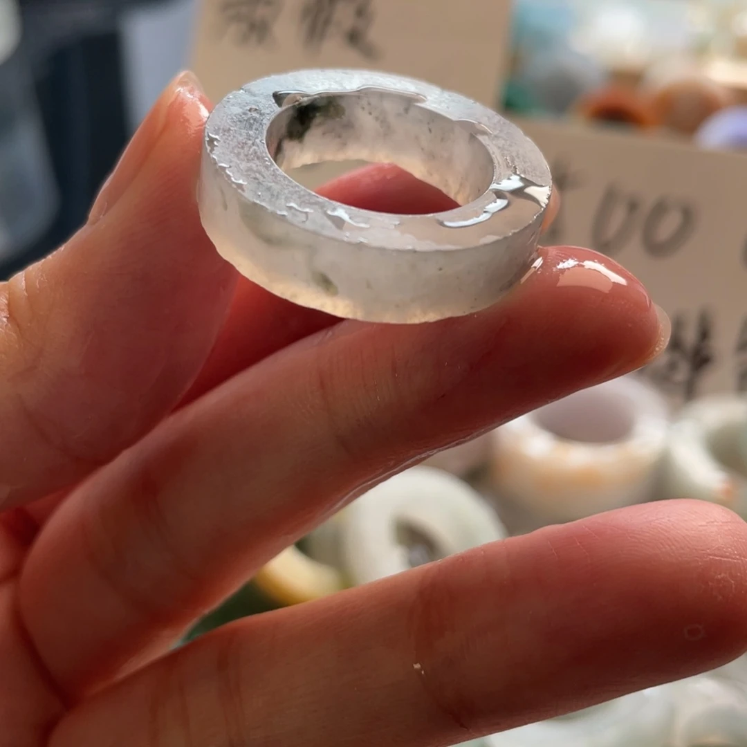 定制翡翠未镶嵌戒指