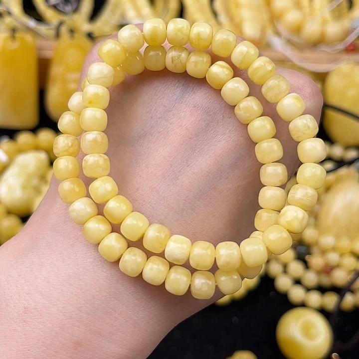 琥珀未镶嵌颈饰琥珀，多样性发其一