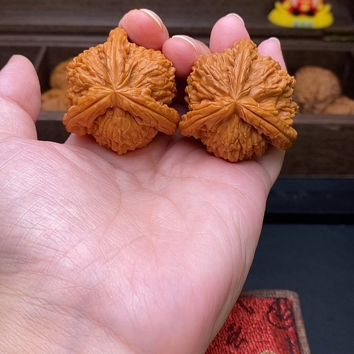 九***龙把件文玩核桃白奔