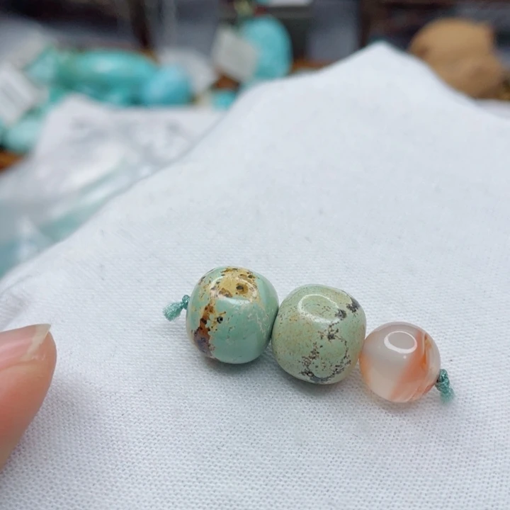 南红玛瑙未镶嵌珠宝奇石