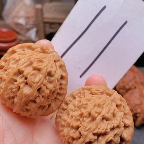 吊坠桃核42全品白狮子46克