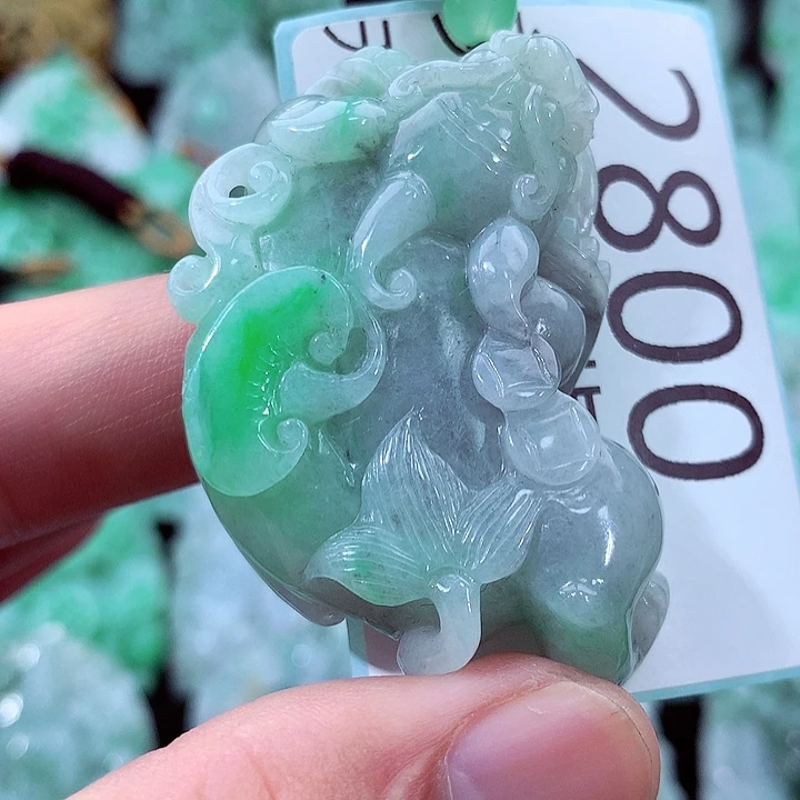 吊坠(不含链)未镶嵌翡翠