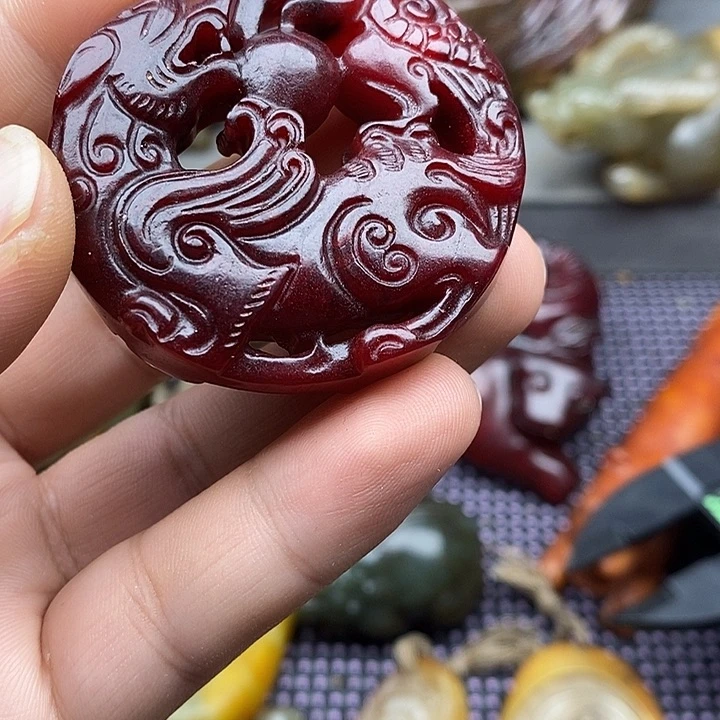 未镶嵌蛇纹石玉颈饰