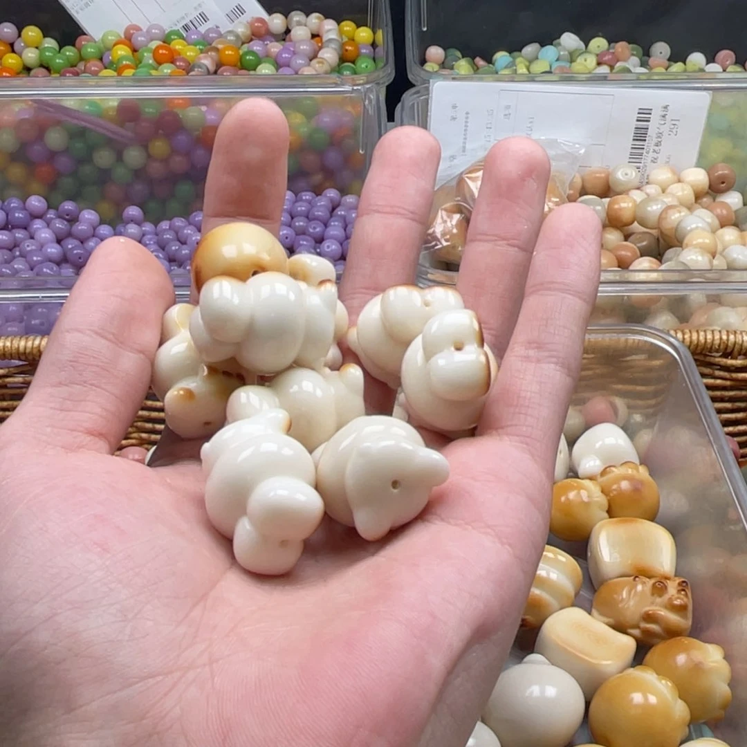 吊坠白玉菩提养**多z20-25/微瑕3颗