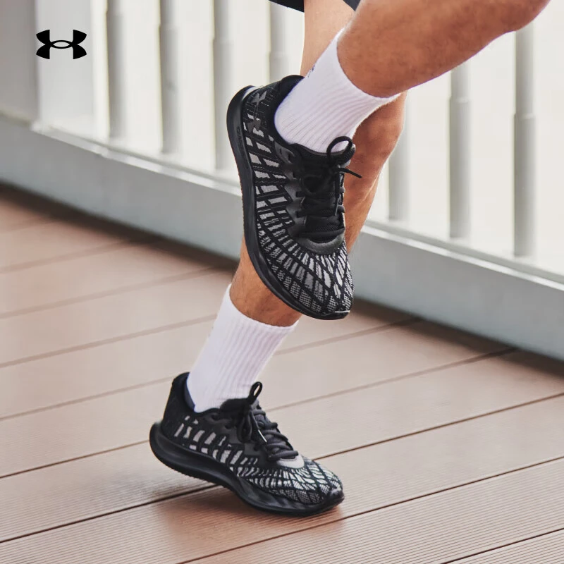 安德玛UA官方男鞋ChargedBreeze2男子轻便缓震运动鞋跑鞋 3026135