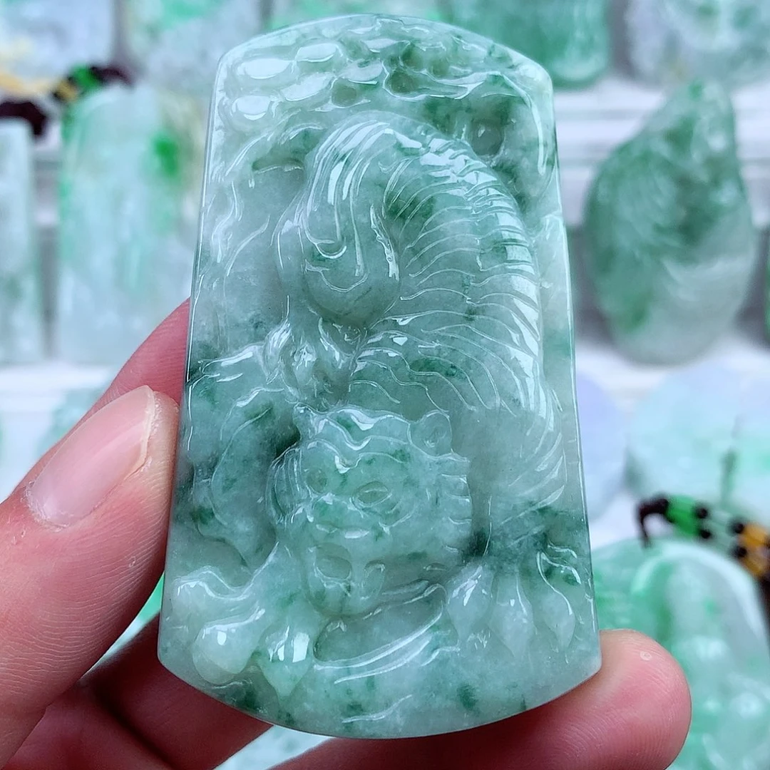 翡翠未镶嵌颈饰翡翠吊坠