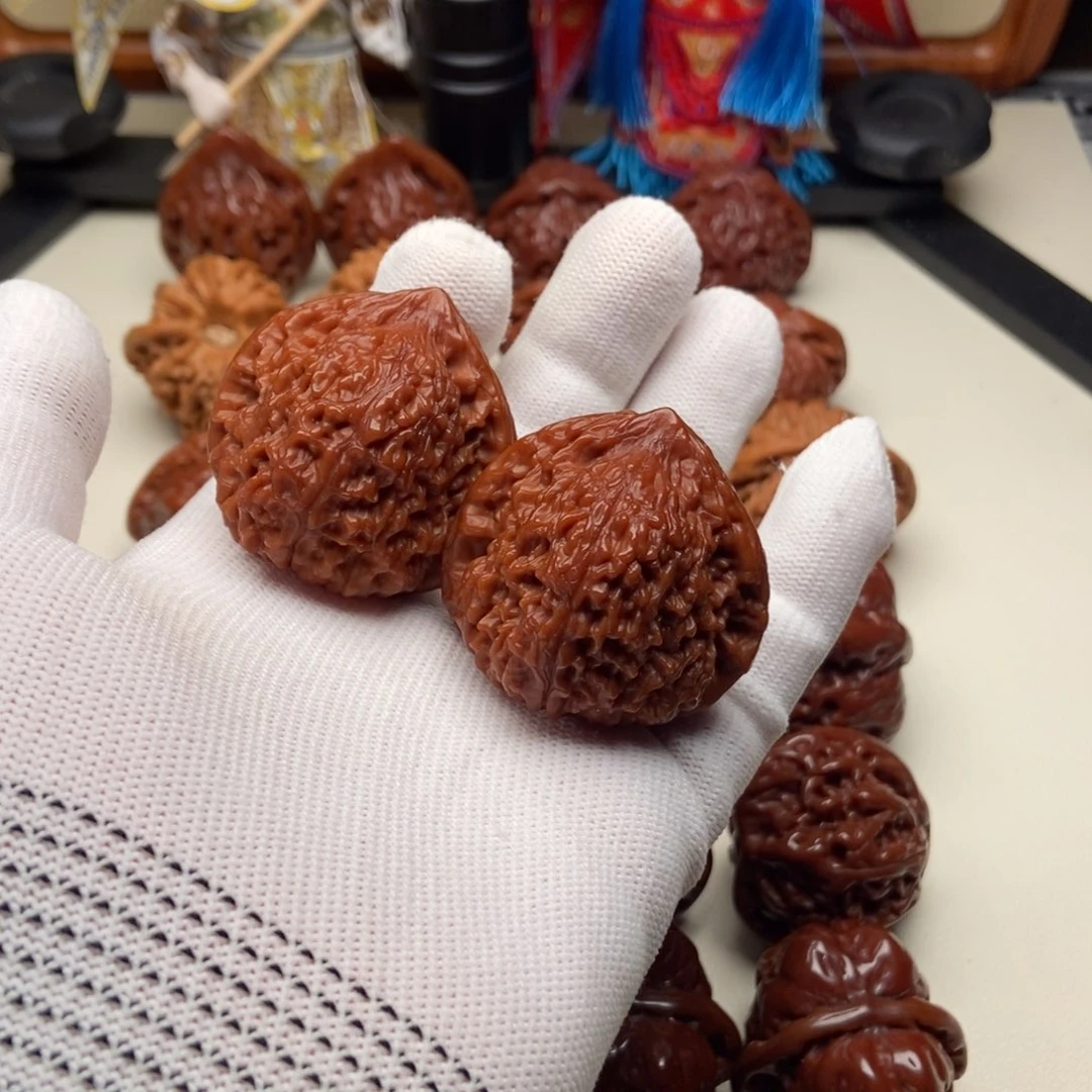 把件文玩核桃血三角