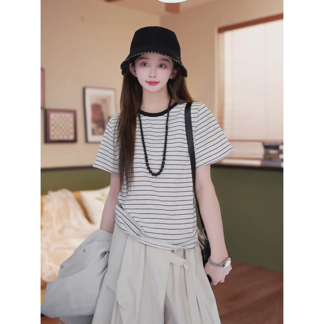 余紫绮【花瓣倾诉】欧若风 时尚百搭新款T恤女显瘦上衣ZO1217008