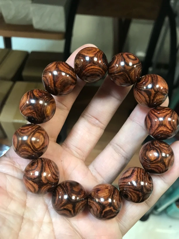 海南黄花梨精品对眼鬼脸2.0cm高端款