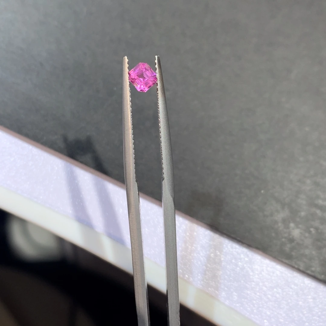 尖晶石裸石0.48克拉