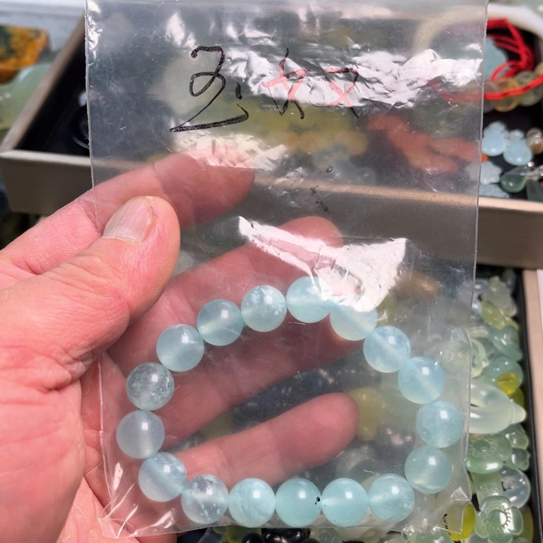 蛇纹石玉原石未镶嵌玉*