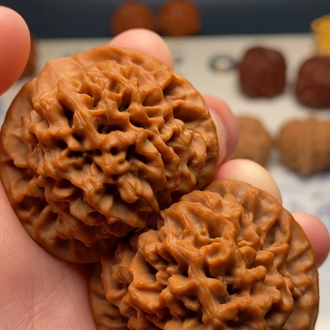 亦***金把件文玩核桃秦闷