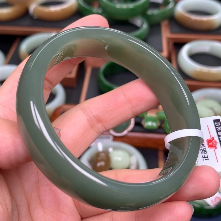 和田玉手镯未镶嵌60