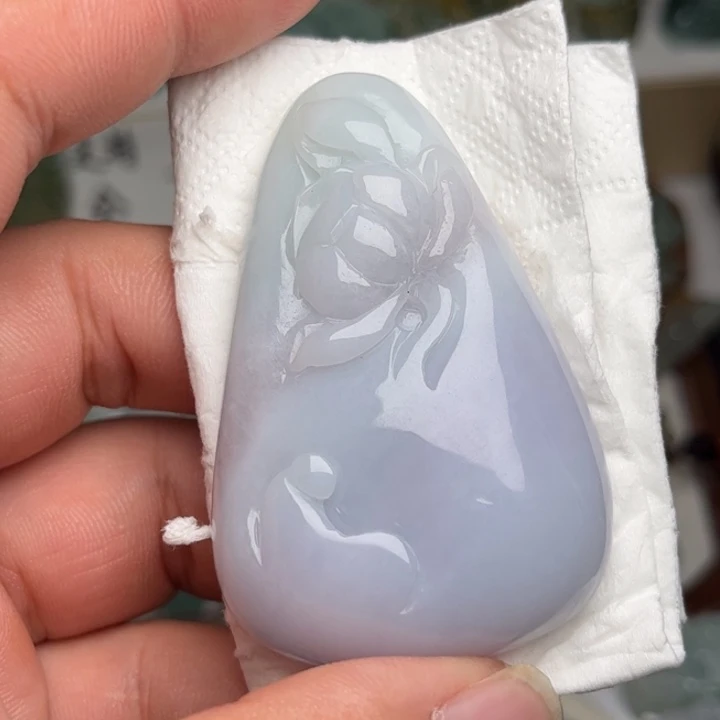 翡翠未镶嵌颈饰悟道