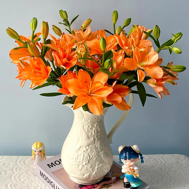 百合花鲜花高端花卉云南基地直发空运水培香水百合花束