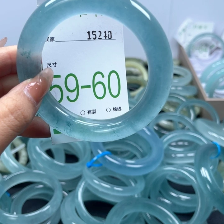 石英岩玉手镯未镶嵌