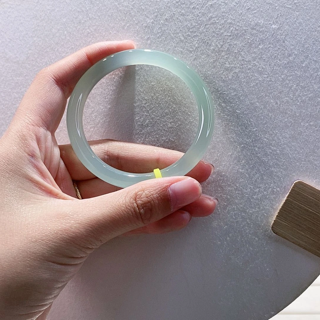 手镯玛瑙/玉髓未镶嵌54