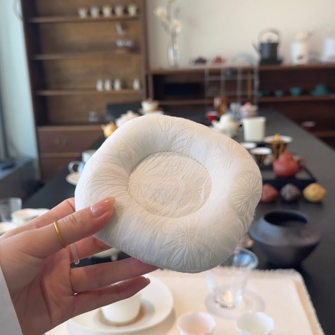 白蝴蝶甜甜圈壶垫