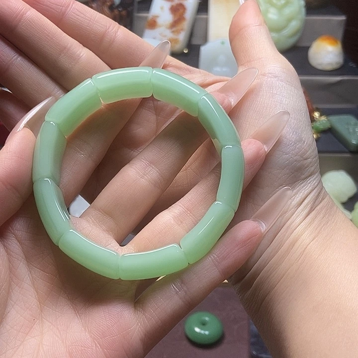 和田玉未镶嵌项链