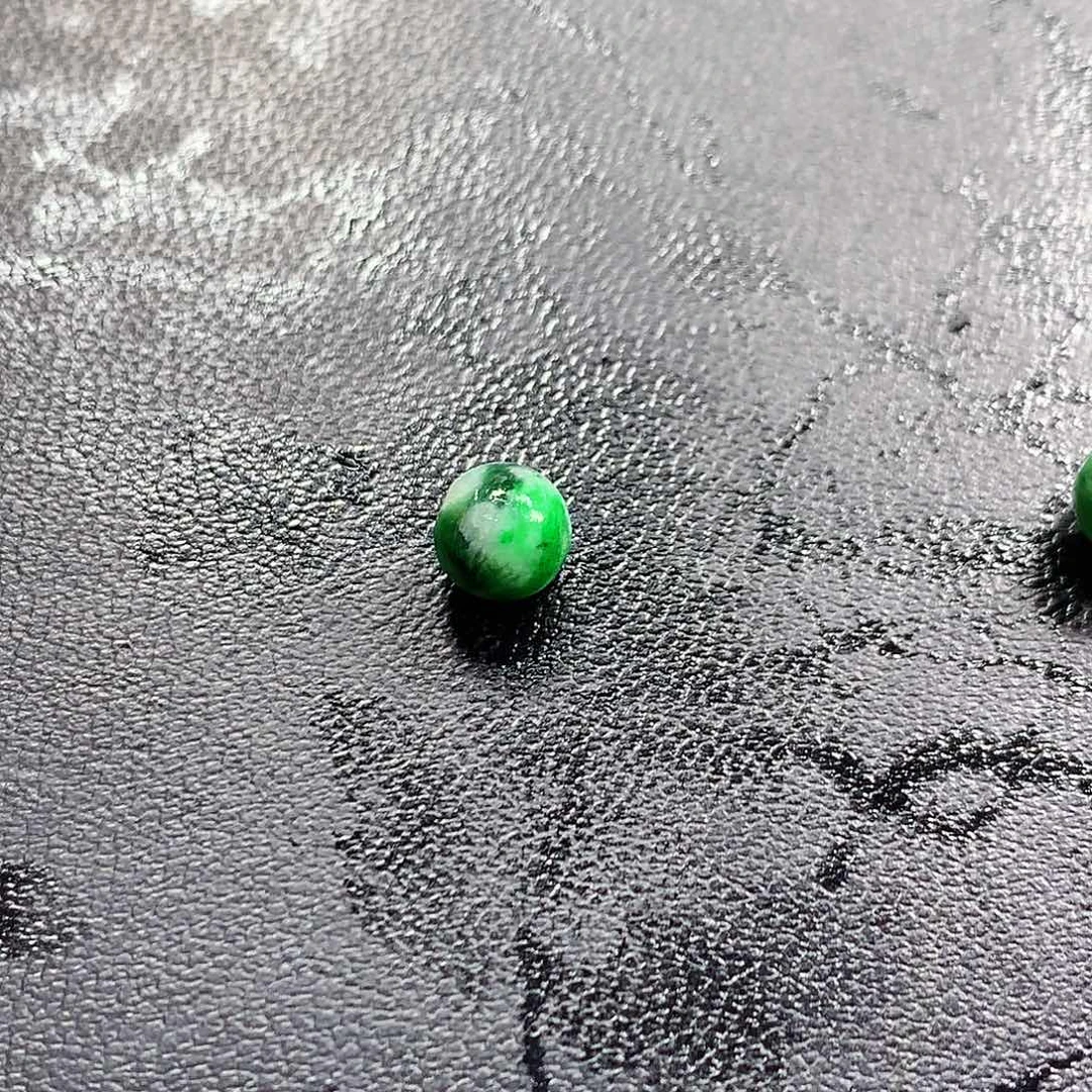 未镶嵌定制翡翠翡翠