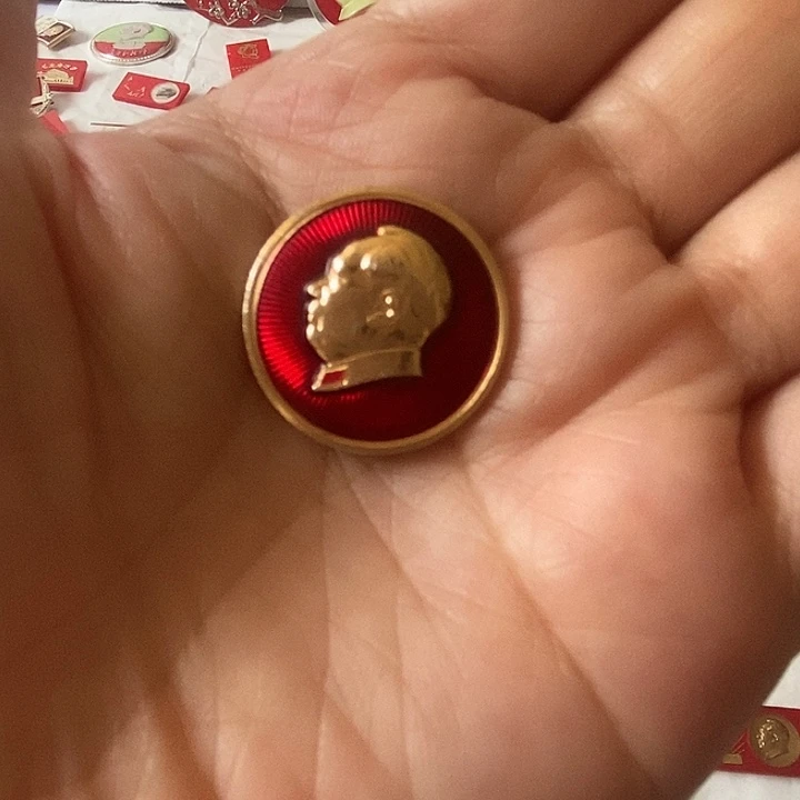 木***.像章品相非常漂亮的