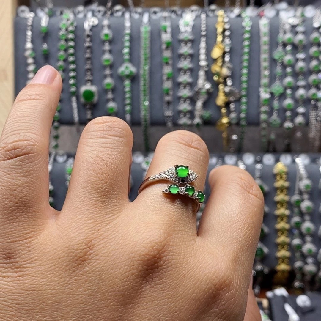 翡翠颈饰银S925镶嵌?****翡翠戒指