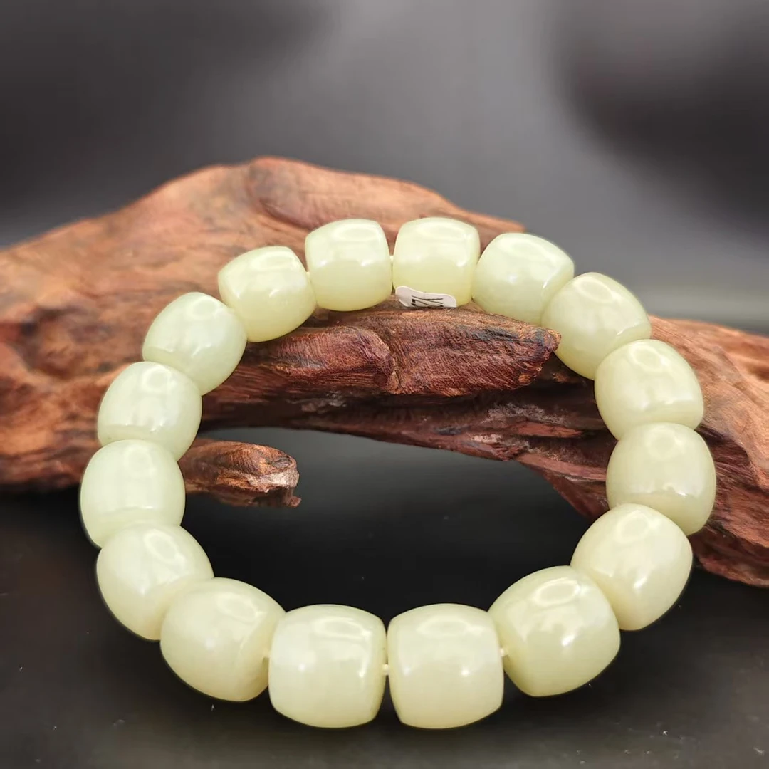 Q和田玉浅黄口桶珠手串（卡14）1105