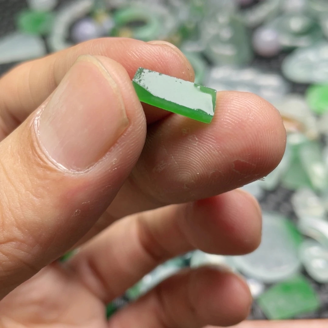 定制翡翠未镶嵌M*e翡翠