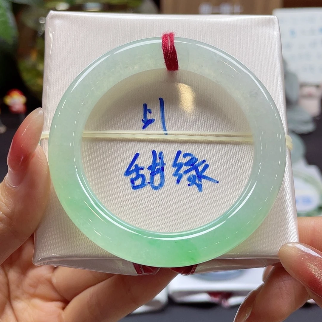 翡翠手镯未镶嵌68 号链接