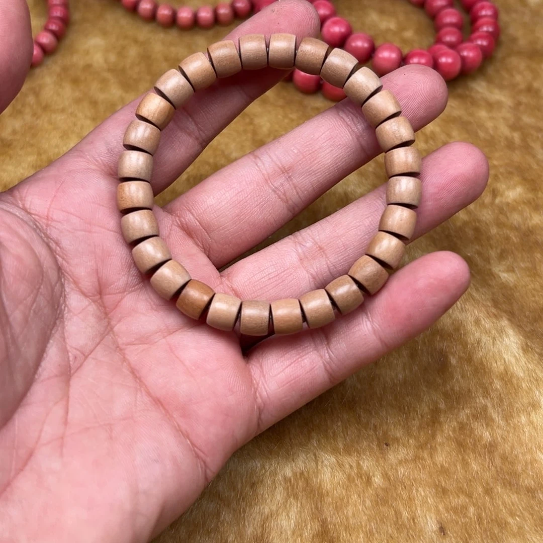 只买单纯的吊坠，没带链子，属的性质。