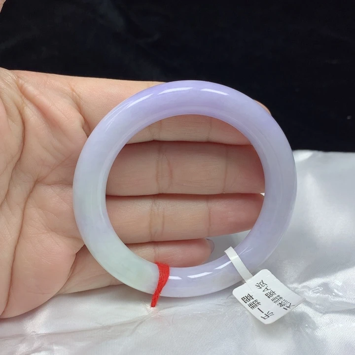 翡翠手镯（圆镯）未镶嵌54