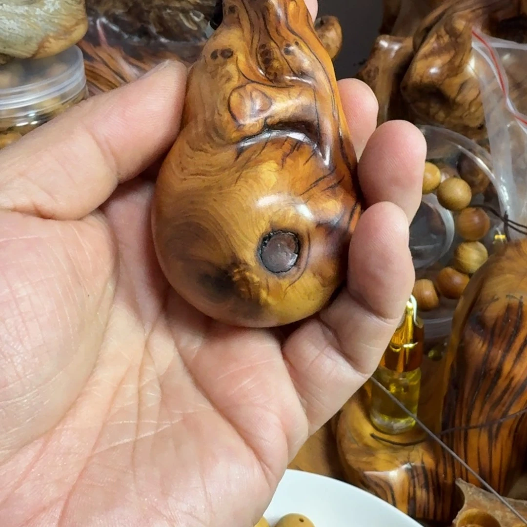 柏木（崖柏）小**忙太行崖柏崖柏把件