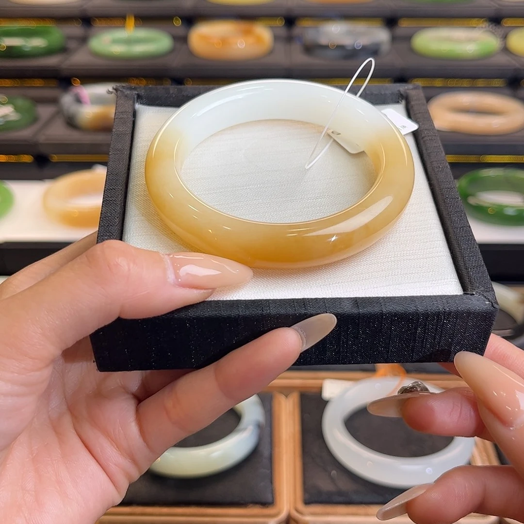 和田玉未镶嵌手镯55 56