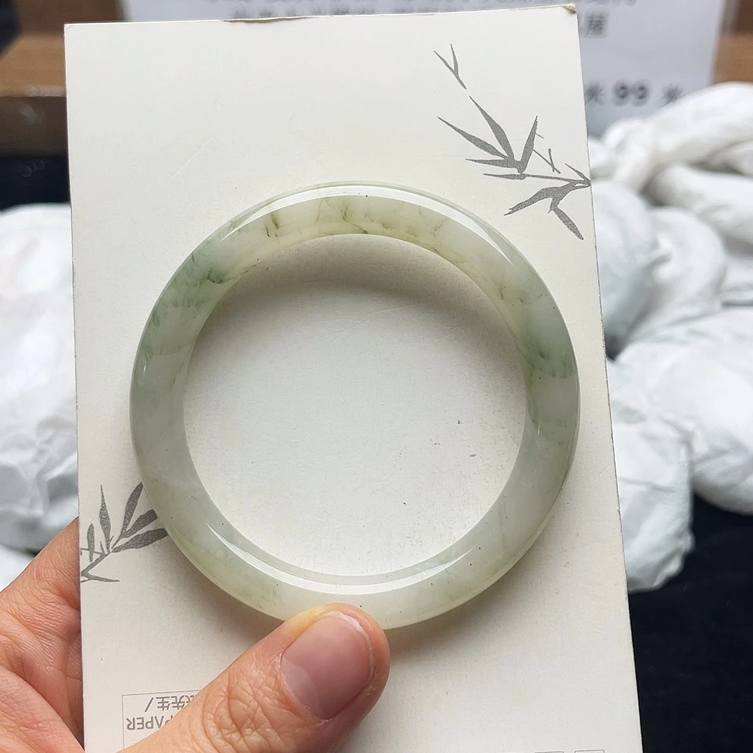 未镶嵌手镯石英质玉27