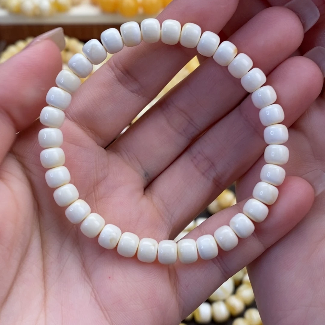 蜜蜡未镶嵌裸石6mm