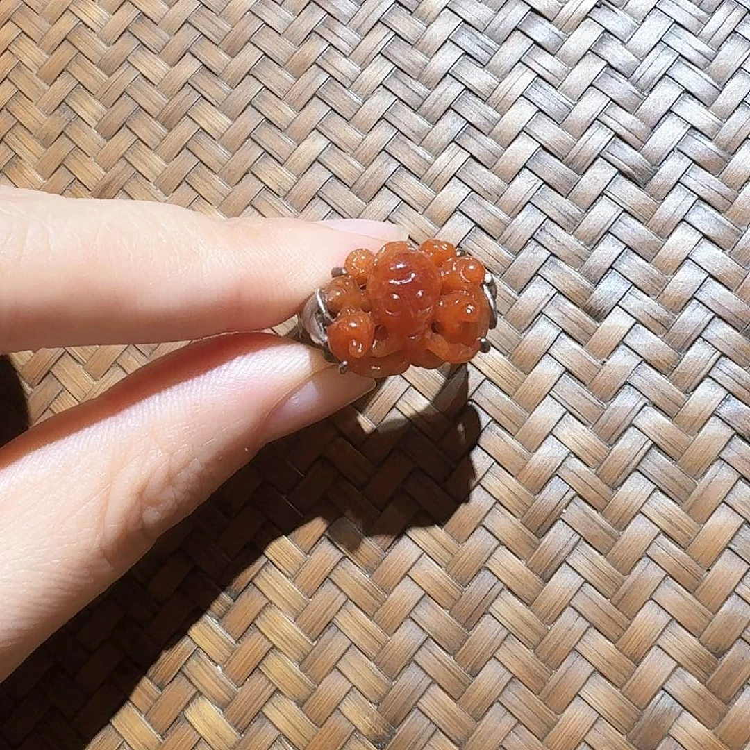 银S925镶嵌戒指翡翠?个性十足