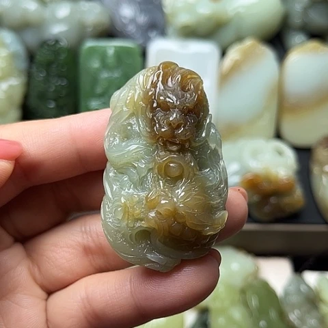 颈饰未镶嵌和田玉