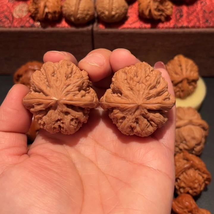 文玩核桃吊坠平谷大粗筋