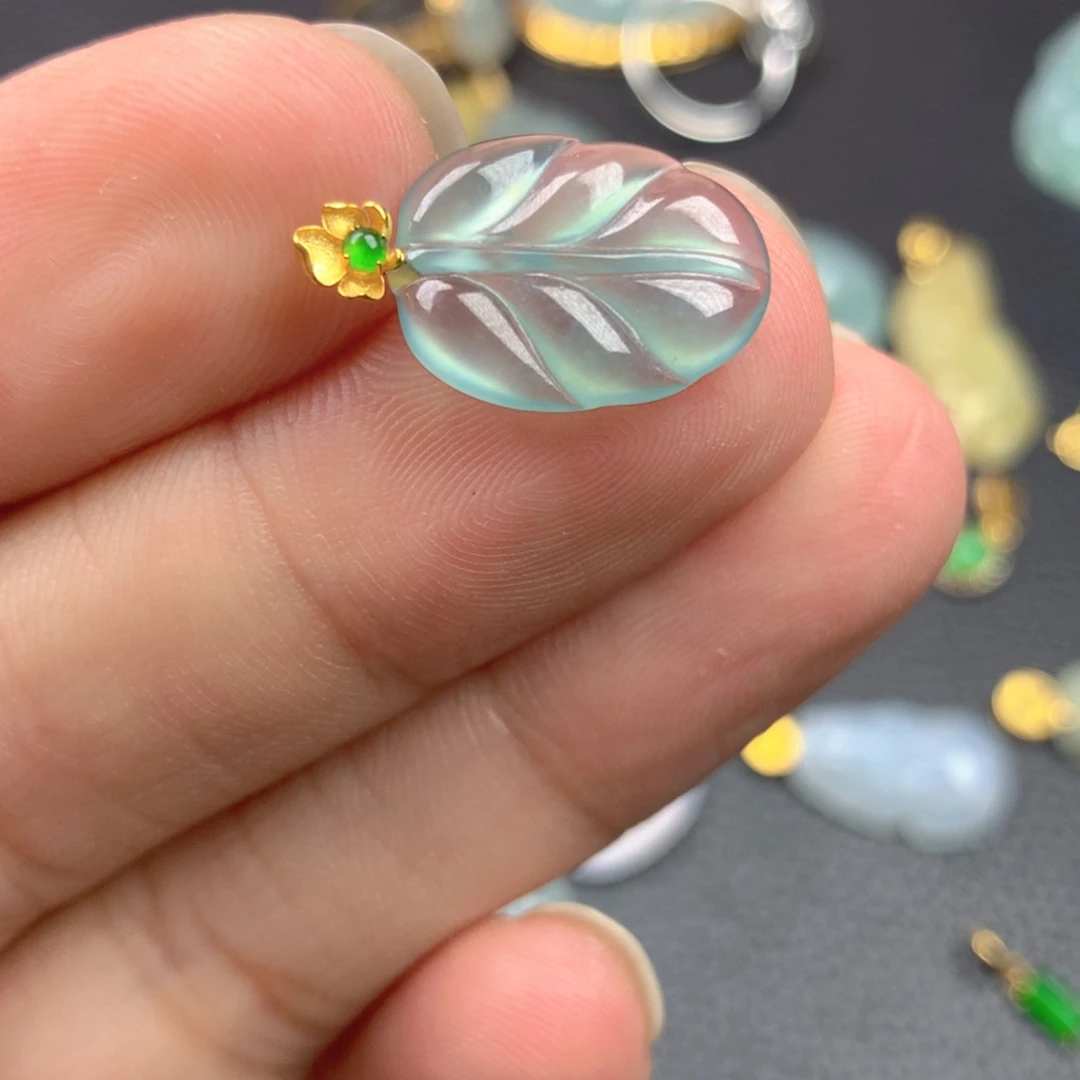 【闪购商品】翡翠18K金镶嵌颈饰翡翠
