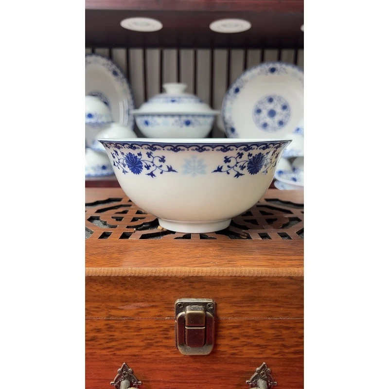 景德镇白瓷缠枝莲6英寸面碗